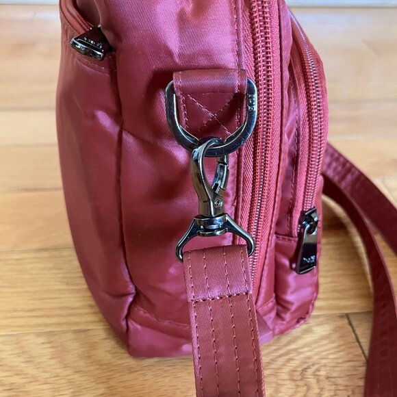 LUG Ranger Crossbody and Matching Wallet Rosewood and Maple Cream Inside - Picture 5 of 16